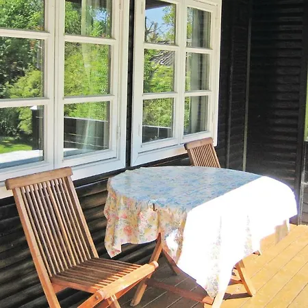 Awesome Home In Gilleleje With Wifi בית נופש